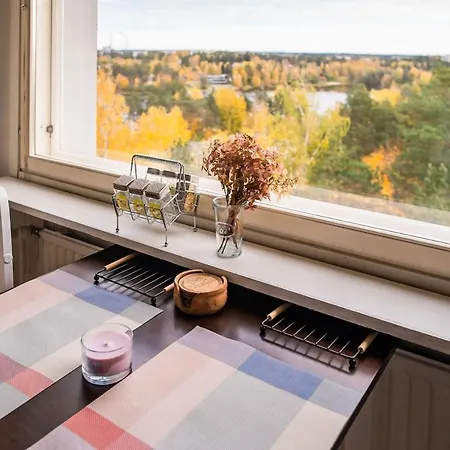 Bright Two-room With View Διαμέρισμα *