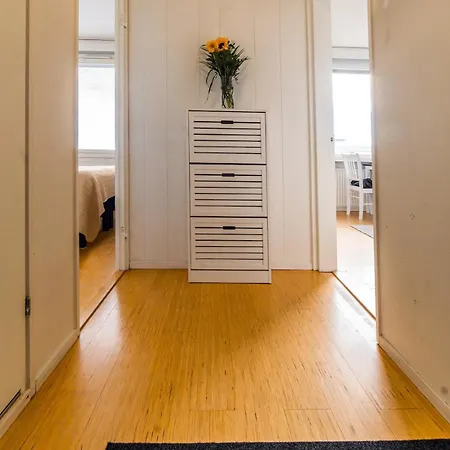 Bright Two-room With View Διαμέρισμα